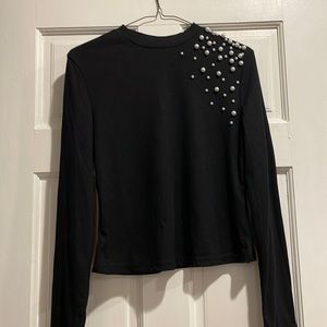 Pearl top. SHEIN